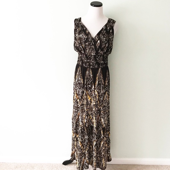 NIC+ZOE Dresses & Skirts - Nic + Zoe Brown Desert Fern V-neck Maxi Dress